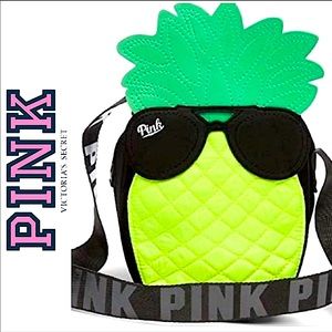 💥NWOT limited edition💥VS PINK pineapple cooler/insulated lunch bag w/strap🍍